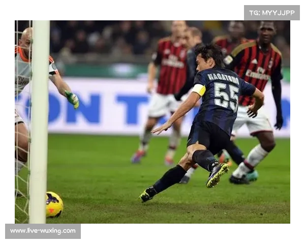 博洛尼亚主场草皮维护,确保比赛条件优化 博洛尼亚主场草皮维护,确保比赛条件优化